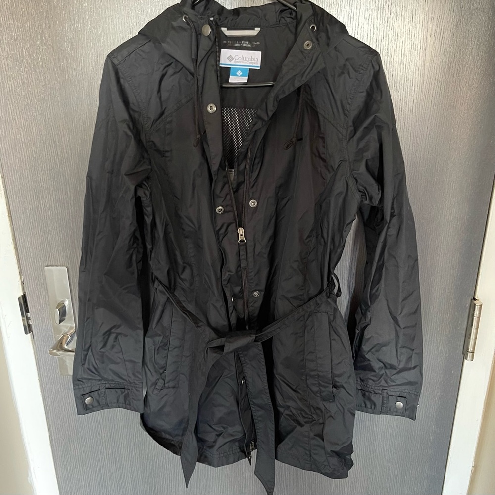 Columbia Women’s Pardon My Trench Rain Jacket, black Size Large